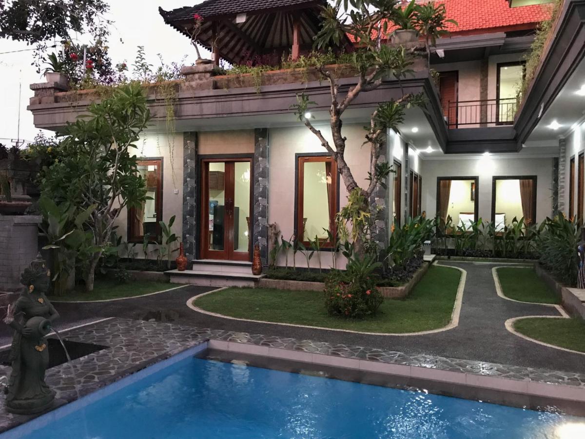 Villa Dira Ubud Екстер'єр фото